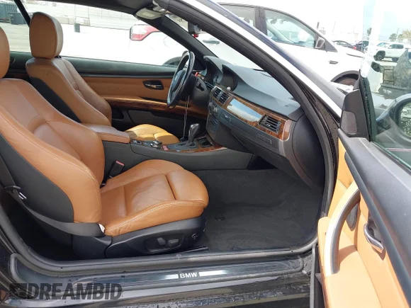 ✅ 2007 BMW 3 Series 328i • VIN: WBAWL13557PX15272 • Лот: 42228789. Опубликован ранее на IAAI с пробегом 107 760 миль. Бесплатный доступ к архиву аукционных продаж из США и подробный отчёт об истории автомобиля на DreamBid. Изображение 5.