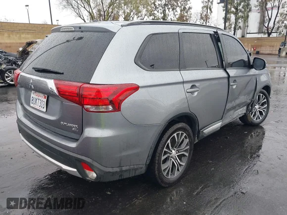 ✅ 2016 Mitsubishi Outlander SE • VIN: JA4AD3A35GZ016231 • Lot: 44373352. Listed on IAAI with 150,619 mi. Free auction sales archive from the USA and detailed vehicle history report at DreamBid. Image 4.