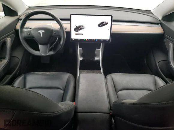 ✅ 2018 Tesla Model 3 Long Range Battery • VIN: 5YJ3E1EA5JF109112 • Лот: 64979433. Опубліковано раніше на Copart з пробігом 60 975 миль. Безкоштовний доступ до архіву аукціонних продажів зі США та докладний звіт про історію автомобіля на DreamBid. Зображення 8.