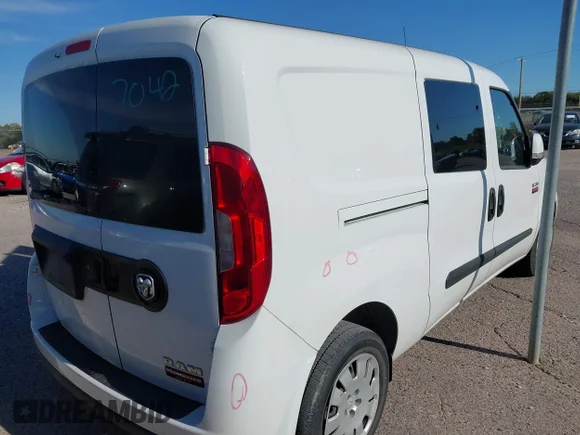 ✅ 2021 Ram ProMaster City Cargo Tradesman SLT • VIN: ZFBHRFBB6M6V73632 • Lot: 43555148. Wystawiony na IAAI z przebiegiem 53 869 mil. Bezpłatny archiwum sprzedaży aukcyjnych z USA i szczegółowy raport historii pojazdu na DreamBid. Zdjęcie 4.
