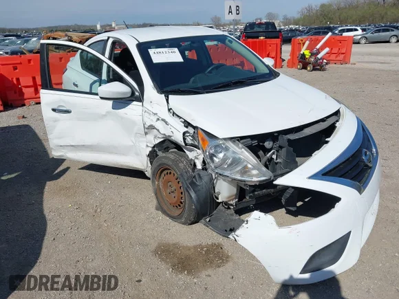 ✅ 2017 Nissan Versa SV • VIN: 3N1CN7AP4HK421844 • Lot: 44812340. Listed on IAAI with 113,831 mi. Free auction sales archive from the USA and detailed vehicle history report at DreamBid. Image 1.