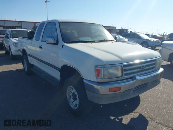 ✅ 1996 Toyota T100 SR5 • VIN: JT4UN24D1T0029166 • Лот: 42904039. Опубліковано раніше на IAAI з пробігом 382 548 миль. Безкоштовний доступ до архіву аукціонних продажів зі США та докладний звіт про історію автомобіля на DreamBid. Зображення 1.
