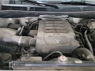 ✅ 2018 Toyota Tundra SR5 • VIN: 5TFAY5F19JX753397 • Lot: 60339145. Wystawiony na Copart z przebiegiem 98 503 mil. Bezpłatny archiwum sprzedaży aukcyjnych z USA i szczegółowy raport historii pojazdu na DreamBid. Zdjęcie 13.