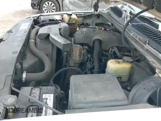 ✅ 2002 Chevrolet Suburban LS • VIN: 3GNEC16Z92G208330 • Лот: 41907799. Опубликован ранее на IAAI с пробегом 469 040 миль. Бесплатный доступ к архиву аукционных продаж из США и подробный отчёт об истории автомобиля на DreamBid. Изображение 12.