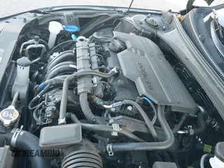 ✅ 2025 Hyundai Elantra Limited • VIN: KMHLP4DG1SU027738 • Lot: 43643629. Wystawiony na IAAI z przebiegiem 9 854 mil. Bezpłatny archiwum sprzedaży aukcyjnych z USA i szczegółowy raport historii pojazdu na DreamBid. Zdjęcie 18.