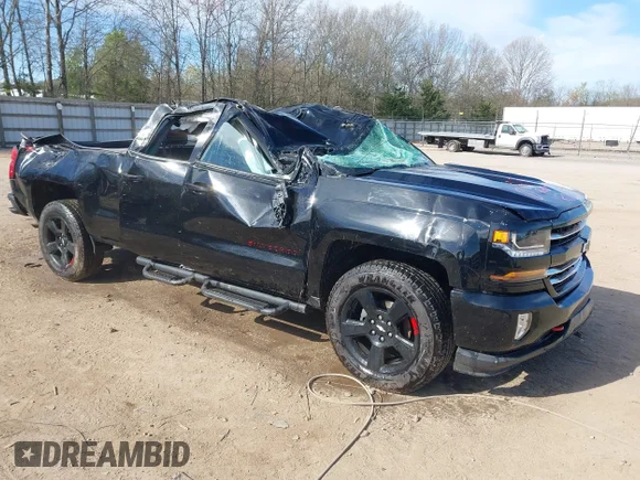 ✅ 2018 Chevrolet Silverado 1500 LT • VIN: 1GCVKREC4JZ275780 • Lot: 44577399. Wystawiony na IAAI z przebiegiem 86 272 mil. Bezpłatny archiwum sprzedaży aukcyjnych z USA i szczegółowy raport historii pojazdu na DreamBid. Zdjęcie 1.