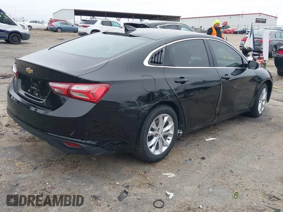 ✅ 2020 Chevrolet Malibu LT • VIN: 1G1ZD5ST3LF032760 • Lot: 44195297. Wystawiony na IAAI z przebiegiem 46 712 mil. Bezpłatny archiwum sprzedaży aukcyjnych z USA i szczegółowy raport historii pojazdu na DreamBid. Zdjęcie 4.