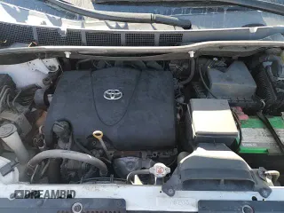 ✅ 2018 Toyota Sienna L • VIN: 5TDZZ3DC5JS945298 • Lot: 89719215. Listed on Copart with 96,357 mi. Free auction sales archive from the USA and detailed vehicle history report at DreamBid. Image 14.