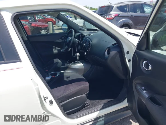 ✅ 2011 Nissan Juke S • VIN: JN8AF5MR3BT022394 • Lot: 45048879. Wystawiony na IAAI z przebiegiem 154 683 mil. Bezpłatny archiwum sprzedaży aukcyjnych z USA i szczegółowy raport historii pojazdu na DreamBid. Zdjęcie 5.