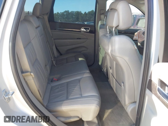 ✅ 2012 Jeep Grand Cherokee Laredo • VIN: 1C4RJEAG0CC125421 • Lot: 44620836. Wystawiony na IAAI z przebiegiem 134 110 mil. Bezpłatny archiwum sprzedaży aukcyjnych z USA i szczegółowy raport historii pojazdu na DreamBid. Zdjęcie 8.