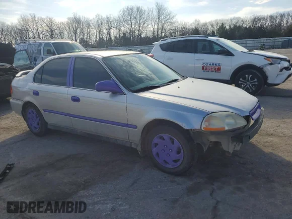 ✅ 1997 Honda Civic LX • VIN: 2HGEJ667XVH538008 • Lot: 41652846. Wystawiony na Copart z przebiegiem 249 010 mil. Bezpłatny archiwum sprzedaży aukcyjnych z USA i szczegółowy raport historii pojazdu na DreamBid. Zdjęcie 4.