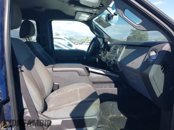 ✅ 2011 Ford F-350 Platinum • VIN: 1FT7W3B62BED09202 • Lot: 42587987. Wystawiony na IAAI z przebiegiem 159 055 mil. Bezpłatny archiwum sprzedaży aukcyjnych z USA i szczegółowy raport historii pojazdu na DreamBid. Zdjęcie 5.