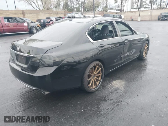 ✅ 2013 Honda Accord EX-L • VIN: 1HGCR2F87DA104238 • Lot: 44012036. Wystawiony na IAAI z przebiegiem 188 142 mil. Bezpłatny archiwum sprzedaży aukcyjnych z USA i szczegółowy raport historii pojazdu na DreamBid. Zdjęcie 4.