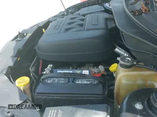 ✅ 2008 Chrysler Pacifica Touring • VIN: 2A8GM68X38R109036 • Lot: 42778905. Wystawiony na IAAI z przebiegiem 185 306 mil. Bezpłatny archiwum sprzedaży aukcyjnych z USA i szczegółowy raport historii pojazdu na DreamBid. Zdjęcie 13.