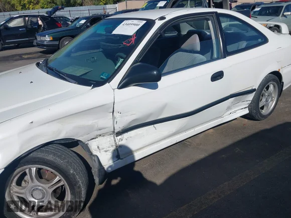 ✅ 2000 Honda Civic DX • VIN: 1HGEJ622XYL080410 • Lot: 43409900. Wystawiony na IAAI z przebiegiem 133 108 mil. Bezpłatny archiwum sprzedaży aukcyjnych z USA i szczegółowy raport historii pojazdu na DreamBid. Zdjęcie 6.