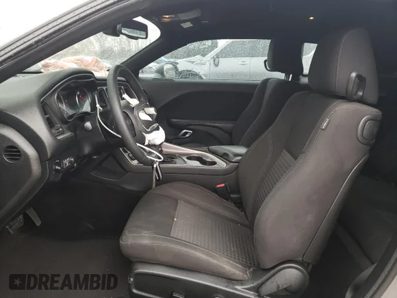 ✅ 2019 Dodge Challenger SXT • VIN: 2C3CDZAG9KH557686 • Lot: 44245333. Wystawiony na Copart z przebiegiem 86 450 mil. Bezpłatny archiwum sprzedaży aukcyjnych z USA i szczegółowy raport historii pojazdu na DreamBid. Zdjęcie 7.