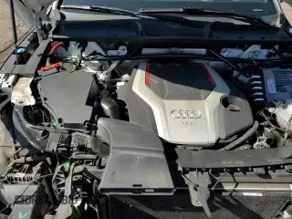 ✅ 2019 Audi SQ5 Prestige • VIN: WA1C4BFY0K2105598 • Лот: 86175825. Опубликован ранее на Copart с пробегом 70 729 миль. Бесплатный доступ к архиву аукционных продаж из США и подробный отчёт об истории автомобиля на DreamBid. Изображение 17.