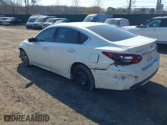 ✅ 2017 Nissan Altima S • VIN: 1N4AL3AP6HN324471 • Lot: 44803663. Wystawiony na IAAI z przebiegiem 123 593 mil. Bezpłatny archiwum sprzedaży aukcyjnych z USA i szczegółowy raport historii pojazdu na DreamBid. Zdjęcie 3.