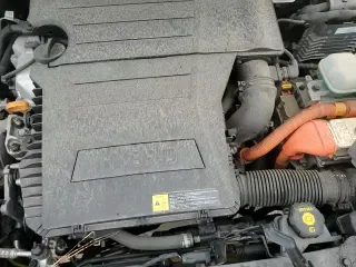 ✅ 2018 Kia Niro LX • VIN: KNDCB3LC9J5203195 • Лот: 93873695. Опубликован ранее на Copart с пробегом 68 831 миль. Бесплатный доступ к архиву аукционных продаж из США и подробный отчёт об истории автомобиля на DreamBid. Изображение 13.