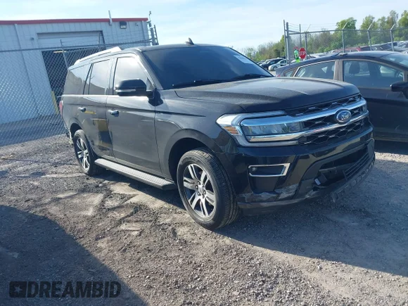 ✅ 2024 Ford Expedition Limited • VIN: 1FMJU1K83REA14620 • Lot: 44866539. Wystawiony na IAAI z przebiegiem 107 258 mil. Bezpłatny archiwum sprzedaży aukcyjnych z USA i szczegółowy raport historii pojazdu na DreamBid. Zdjęcie 1.