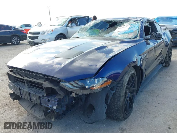 ✅ 2018 Ford Mustang GT • VIN: 1FA6P8CF7J5110834 • Lot: 45286352. Wystawiony na IAAI z przebiegiem 101 888 mil. Bezpłatny archiwum sprzedaży aukcyjnych z USA i szczegółowy raport historii pojazdu na DreamBid. Zdjęcie 6.