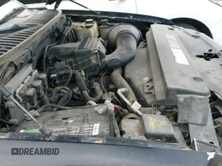 ✅ 2005 Ford Expedition Limited • VIN: 1FMFU20565LA60694 • Lot: 41945914. Wystawiony na IAAI z przebiegiem 184 373 mil. Bezpłatny archiwum sprzedaży aukcyjnych z USA i szczegółowy raport historii pojazdu na DreamBid. Zdjęcie 22.