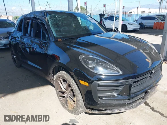 ✅ 2024 Porsche Macan • VIN: WP1AA2A51RLB14834 • Лот: 44508159. Опубліковано раніше на IAAI з пробігом 20 209 миль. Безкоштовний доступ до архіву аукціонних продажів зі США та докладний звіт про історію автомобіля на DreamBid. Зображення 1.