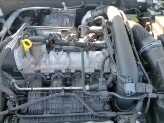 ✅ 2021 Volkswagen Jetta S • VIN: 3VWC57BU1MM100941 • Lot: 81837365. Wystawiony na Copart z przebiegiem 43 723 mil. Bezpłatny archiwum sprzedaży aukcyjnych z USA i szczegółowy raport historii pojazdu na DreamBid. Zdjęcie 13.