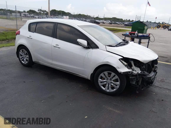 ✅ 2016 Kia Forte EX • VIN: KNAFX5A85G5626581 • Лот: 45453137. Опубліковано раніше на IAAI з пробігом 85 187 миль. Безкоштовний доступ до архіву аукціонних продажів зі США та докладний звіт про історію автомобіля на DreamBid. Зображення 1.