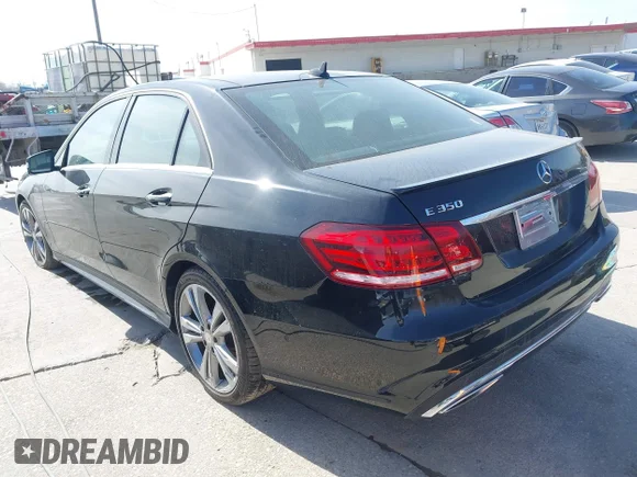 ✅ 2016 Mercedes-Benz E 350 Sport • VIN: WDDHF5KBXGB196806 • Лот: 44452705. Опубликован ранее на IAAI с пробегом Не указан. Бесплатный доступ к архиву аукционных продаж из США и подробный отчёт об истории автомобиля на DreamBid. Изображение 3.