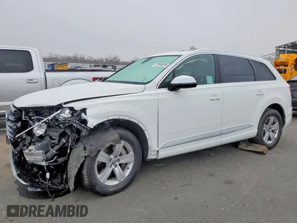 ✅ 2018 Audi Q7 Premium • VIN: WA1AHAF7XJD041263 • Лот: 73969295. Опубликован ранее на Copart с пробегом 33 679 миль. Бесплатный доступ к архиву аукционных продаж из США и подробный отчёт об истории автомобиля на DreamBid. Изображение 1.