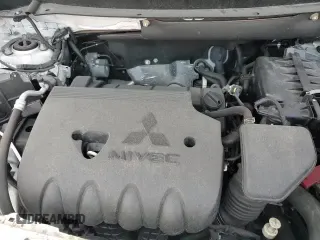 ✅ 2020 Mitsubishi Outlander SE • VIN: JA4AD3A37LZ009582 • Lot: 91825125. Listed on Copart with 108,428 mi. Free auction sales archive from the USA and detailed vehicle history report at DreamBid. Image 13.