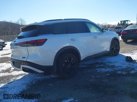 ✅ 2025 Infiniti QX60 Luxe • VIN: 5N1AL1FS5SC337786 • Лот: 43908871. Опубліковано раніше на IAAI з пробігом 14 580 миль. Безкоштовний доступ до архіву аукціонних продажів зі США та докладний звіт про історію автомобіля на DreamBid. Зображення 4.