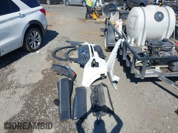 ✅ 2021 Ford Explorer Platinum • VIN: 1FM5K8HC0MGA11649 • Lot: 45259467. Wystawiony na IAAI z przebiegiem 59 692 mil. Bezpłatny archiwum sprzedaży aukcyjnych z USA i szczegółowy raport historii pojazdu na DreamBid. Zdjęcie 12.