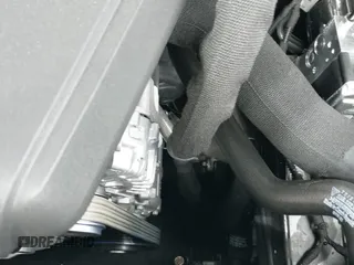 ✅ 2025 Porsche Macan • VIN: WP1AA2A56SLB09991 • Lot: 42232299. Listed on IAAI with 171 mi. Free auction sales archive from the USA and detailed vehicle history report at DreamBid. Image 19.