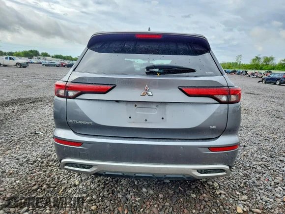 ✅ 2023 Mitsubishi Outlander SE • VIN: JA4J4UA87PZ025188 • Lot: 52814596. Wystawiony na Copart z przebiegiem 54 784 mil. Bezpłatny archiwum sprzedaży aukcyjnych z USA i szczegółowy raport historii pojazdu na DreamBid. Zdjęcie 6.