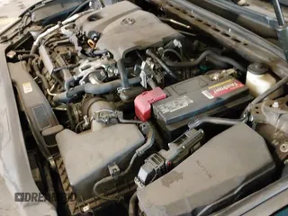 ✅ 2018 Toyota Camry SE • VIN: 4T1B11HK4JU559753 • Lot: 43258246. Wystawiony na IAAI z przebiegiem 75 843 mil. Bezpłatny archiwum sprzedaży aukcyjnych z USA i szczegółowy raport historii pojazdu na DreamBid. Zdjęcie 19.