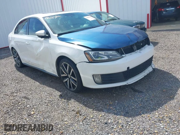 ✅ 2013 Volkswagen Jetta Autobahn • VIN: 3VW467AJ2DM255944 • Lot: 44800020. Listed on IAAI with 221,065 mi. Free auction sales archive from the USA and detailed vehicle history report at DreamBid. Image 1.