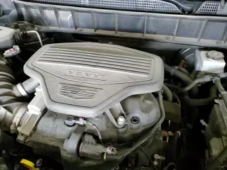 ✅ 2019 Cadillac XT5 AWD • VIN: 1GYKNBRS3KZ123097 • Lot: 58726525. Listed on Copart with 53,324 mi. Free auction sales archive from the USA and detailed vehicle history report at DreamBid. Image 14.