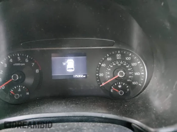 ✅ 2020 Kia Soul LX • VIN: KNDJ23AU9L7073820 • Lot: 44102244. Wystawiony na IAAI z przebiegiem 175 302 mil. Bezpłatny archiwum sprzedaży aukcyjnych z USA i szczegółowy raport historii pojazdu na DreamBid. Zdjęcie 7.