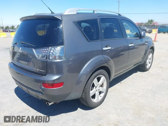 ✅ 2007 Mitsubishi Outlander XLS • VIN: JA4MT41X07U013579 • Lot: 45463143. Wystawiony na IAAI z przebiegiem 268 963 mil. Bezpłatny archiwum sprzedaży aukcyjnych z USA i szczegółowy raport historii pojazdu na DreamBid. Zdjęcie 4.