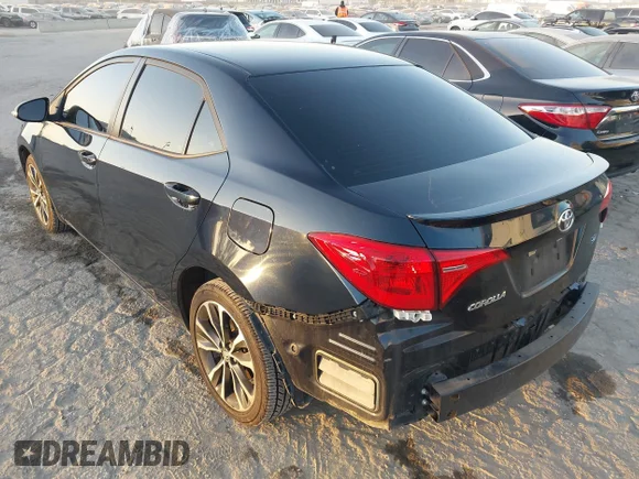 ✅ 2019 Toyota Corolla LE • VIN: 5YFBURHE3KP901096 • Lot: 44294013. Wystawiony na IAAI z przebiegiem 67 276 mil. Bezpłatny archiwum sprzedaży aukcyjnych z USA i szczegółowy raport historii pojazdu na DreamBid. Zdjęcie 3.