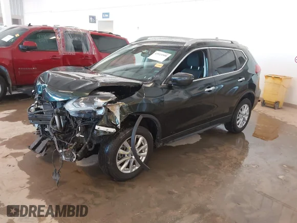 ✅ 2020 Nissan Rogue SV • VIN: 5N1AT2MV2LC706575 • Lot: 43924500. Wystawiony na IAAI z przebiegiem 68 155 mil. Bezpłatny archiwum sprzedaży aukcyjnych z USA i szczegółowy raport historii pojazdu na DreamBid. Zdjęcie 2.