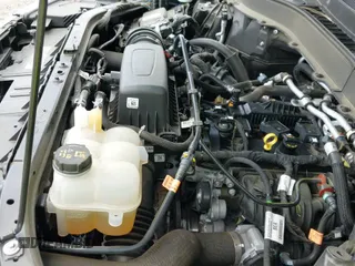 ✅ 2021 Ford Explorer XLT • VIN: 1FMSK7DH2MGB67657 • Lot: 42120633. Wystawiony na IAAI z przebiegiem 61 663 mil. Bezpłatny archiwum sprzedaży aukcyjnych z USA i szczegółowy raport historii pojazdu na DreamBid. Zdjęcie 19.