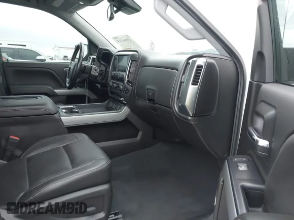 ✅ 2018 Chevrolet Silverado 1500 LTZ • VIN: 3GCUKSEJ8JG638745 • Lot: 43816943. Wystawiony na IAAI z przebiegiem 100 222 mil. Bezpłatny archiwum sprzedaży aukcyjnych z USA i szczegółowy raport historii pojazdu na DreamBid. Zdjęcie 5.