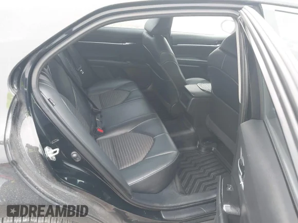 ✅ 2020 Toyota Camry SE • VIN: 4T1M11AK2LU991750 • Lot: 44209422. Wystawiony na IAAI z przebiegiem 219 956 mil. Bezpłatny archiwum sprzedaży aukcyjnych z USA i szczegółowy raport historii pojazdu na DreamBid. Zdjęcie 8.