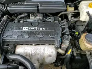 ✅ 2006 Suzuki Forenza • VIN: KL5JD56Z46K374920 • Лот: 86255044. Опубликован ранее на Copart с пробегом 58 669 миль. Бесплатный доступ к архиву аукционных продаж из США и подробный отчёт об истории автомобиля на DreamBid. Изображение 13.