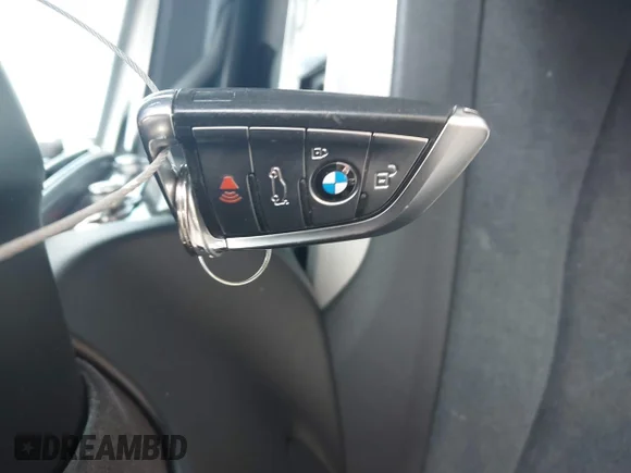 ✅ 2017 BMW X5 xDrive35i • VIN: 5UXKR0C36H0V78554 • Lot: 45499609. Wystawiony na IAAI z przebiegiem 112 041 mil. Bezpłatny archiwum sprzedaży aukcyjnych z USA i szczegółowy raport historii pojazdu na DreamBid. Zdjęcie 11.