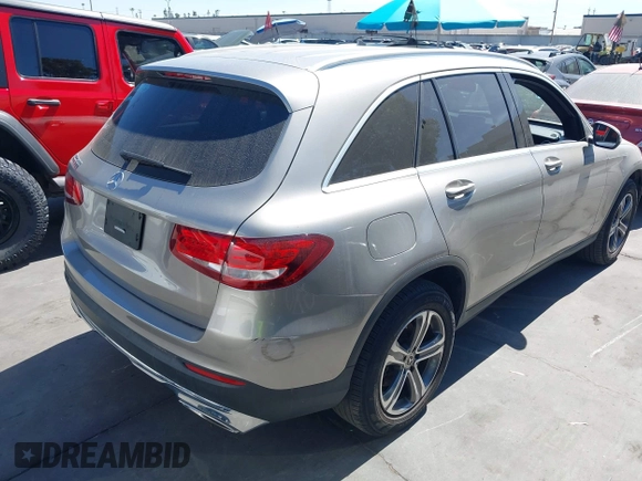 ✅ 2019 Mercedes-Benz GLC 300 • VIN: WDC0G4JB9KV157304 • Lot: 44592158. Wystawiony na IAAI z przebiegiem 58 734 mil. Bezpłatny archiwum sprzedaży aukcyjnych z USA i szczegółowy raport historii pojazdu na DreamBid. Zdjęcie 4.