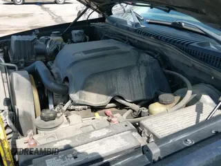 ✅ 2003 Mercury Mountaineer Convenience • VIN: 4M2DU86W93ZJ44835 • Lot: 42619974. Wystawiony na IAAI z przebiegiem 199 633 mil. Bezpłatny archiwum sprzedaży aukcyjnych z USA i szczegółowy raport historii pojazdu na DreamBid. Zdjęcie 15.